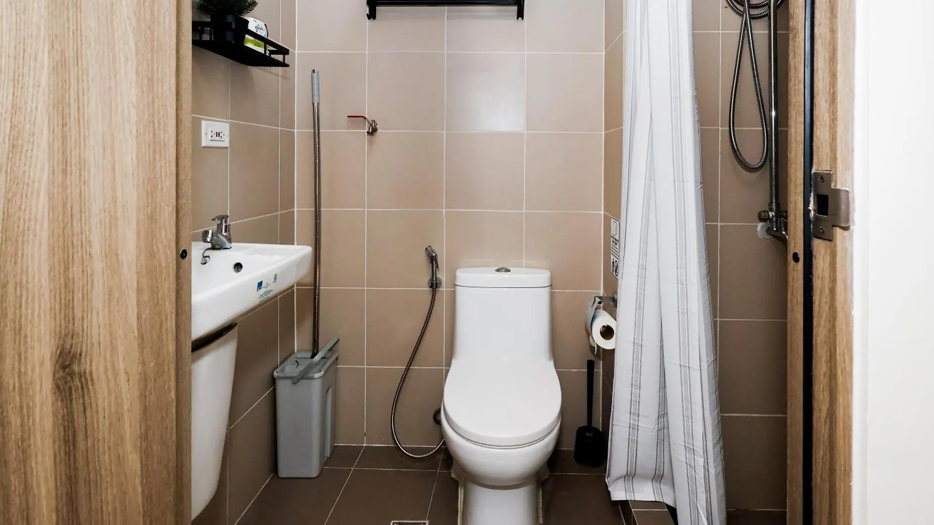 Charlie'S Staycation At Coast Residences Manila Apartment